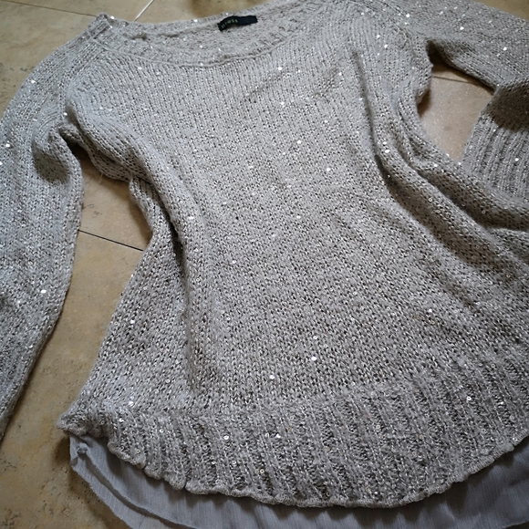 🔵 3/$30 Cute pull over Sweater - Picture 3 of 15